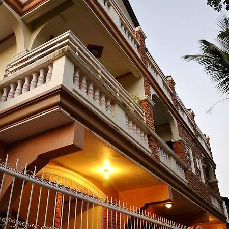 Casa D' Estrella Apartelle Balabag  Exterior photo