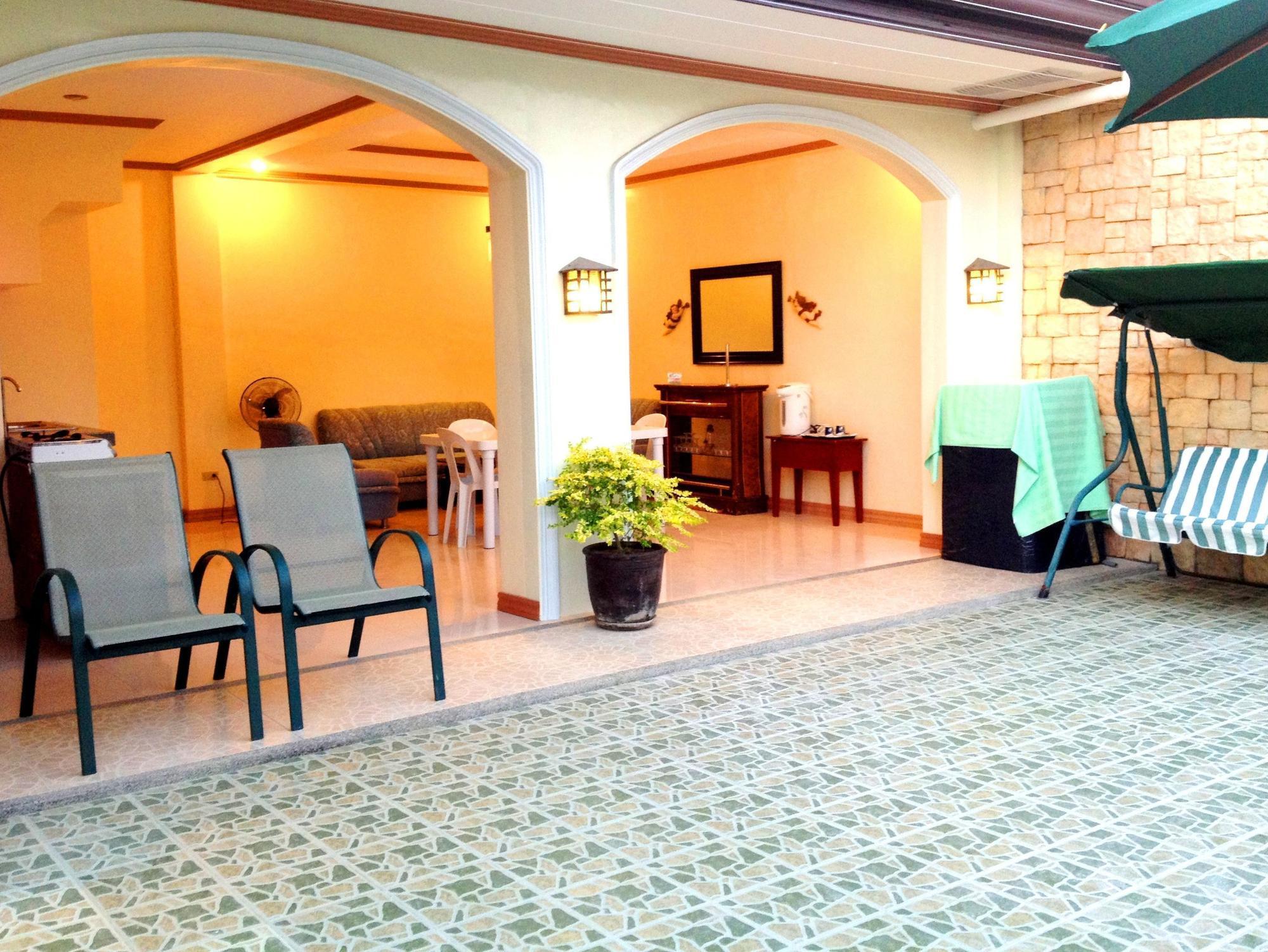 Casa D' Estrella Apartelle Balabag  Exterior photo